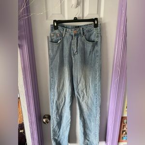 Woman’s Small mom jeans